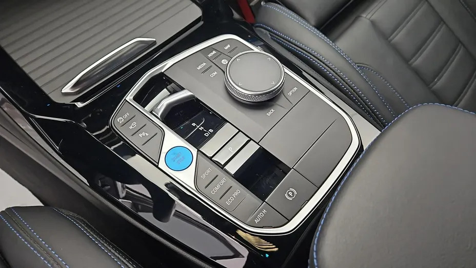 BMW iX3 -