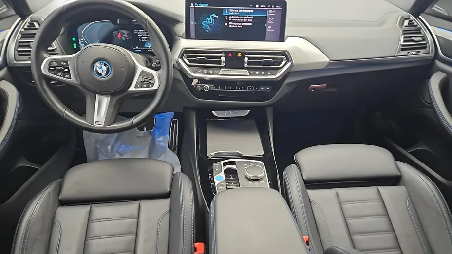BMW iX3 -