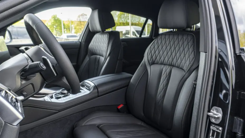BMW X6 -