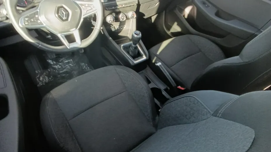 RENAULT Clio -