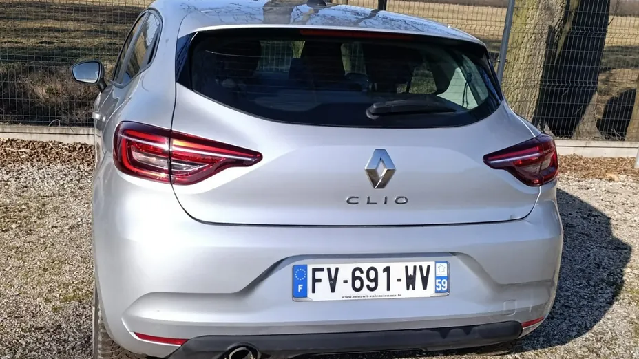 RENAULT Clio -