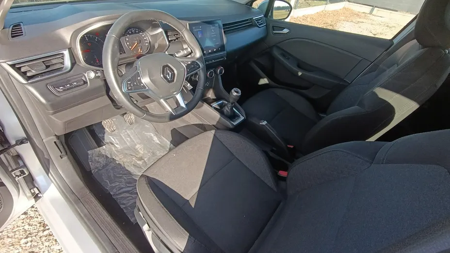 RENAULT Clio -