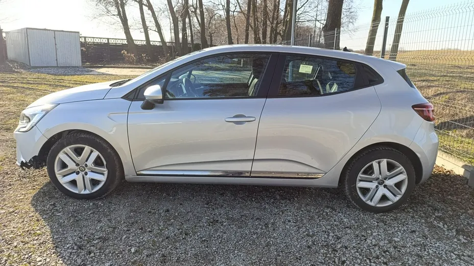 RENAULT Clio -