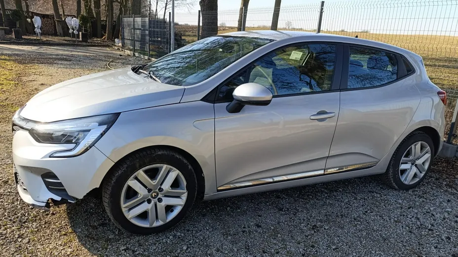 RENAULT Clio -
