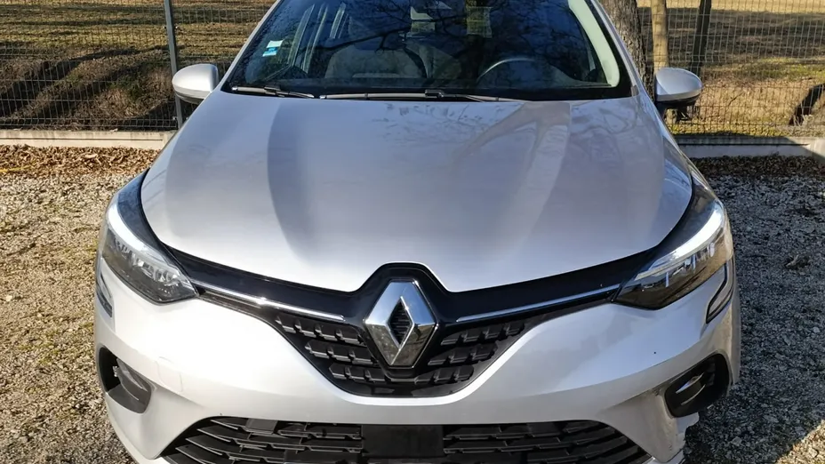 RENAULT Clio -