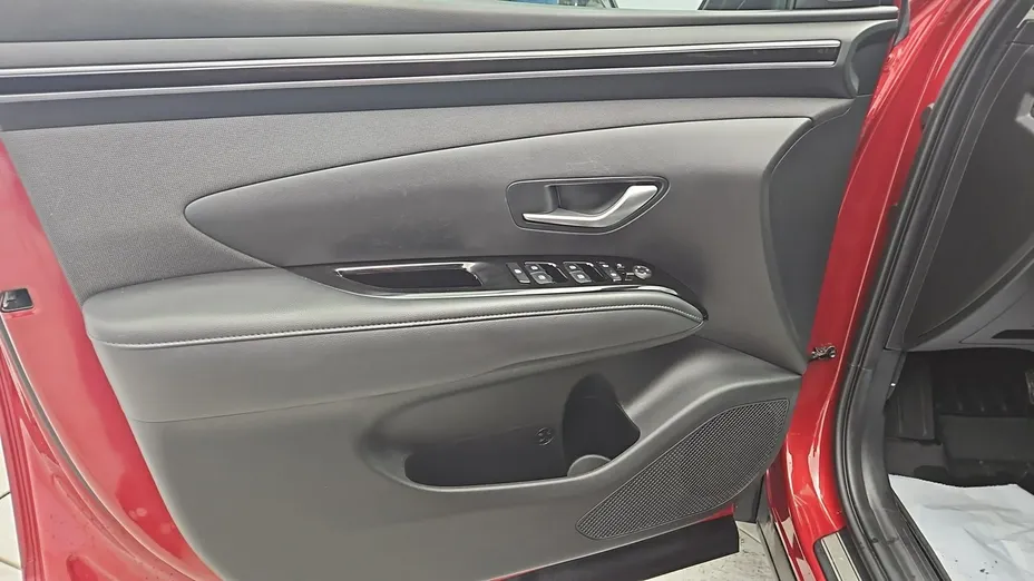 HYUNDAI Tucson -