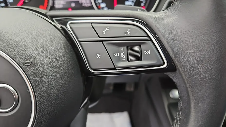 AUDI A4 -