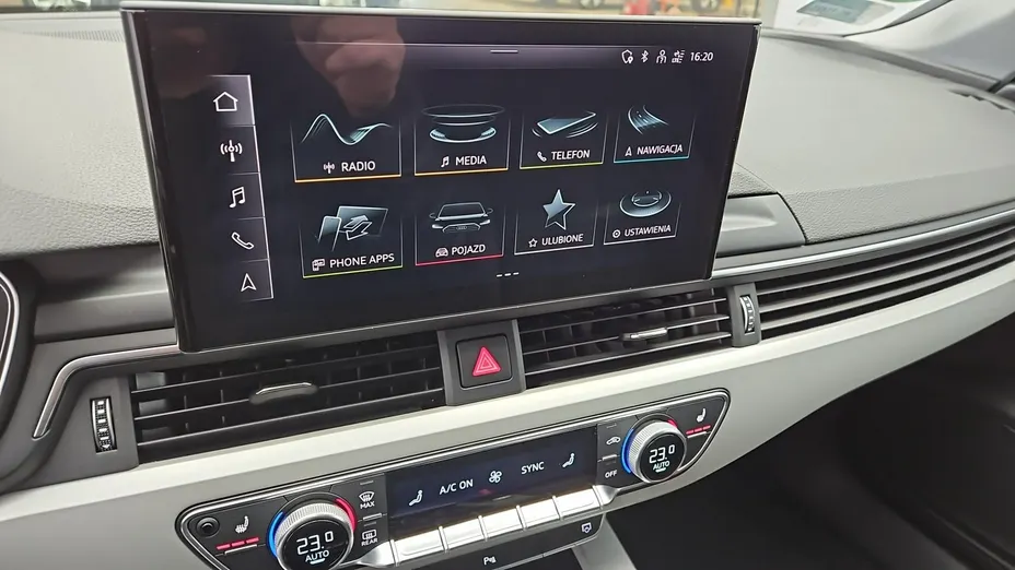 AUDI A4 -