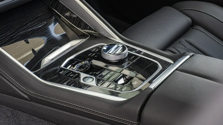 BMW X6 -