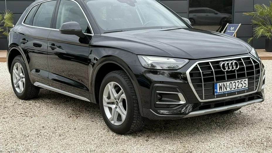 AUDI Q5 -