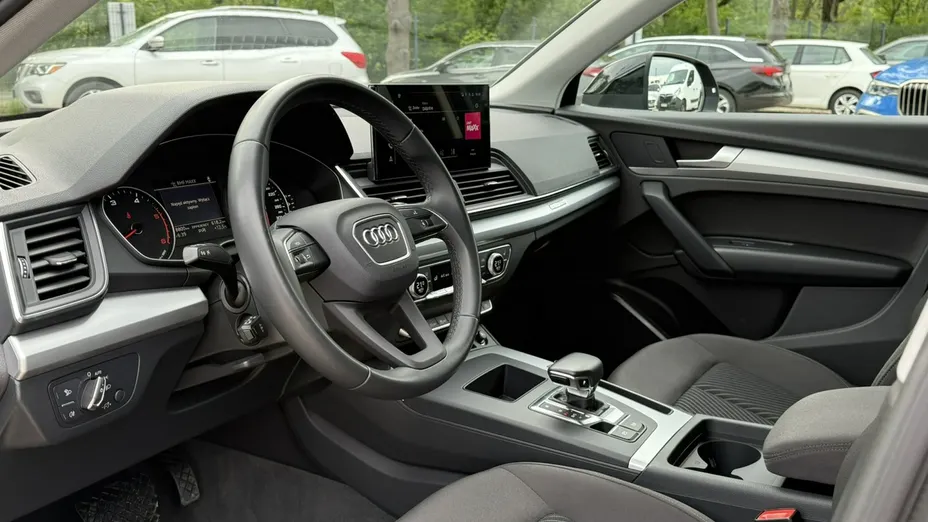 AUDI Q5 -