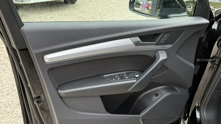 AUDI Q5 -