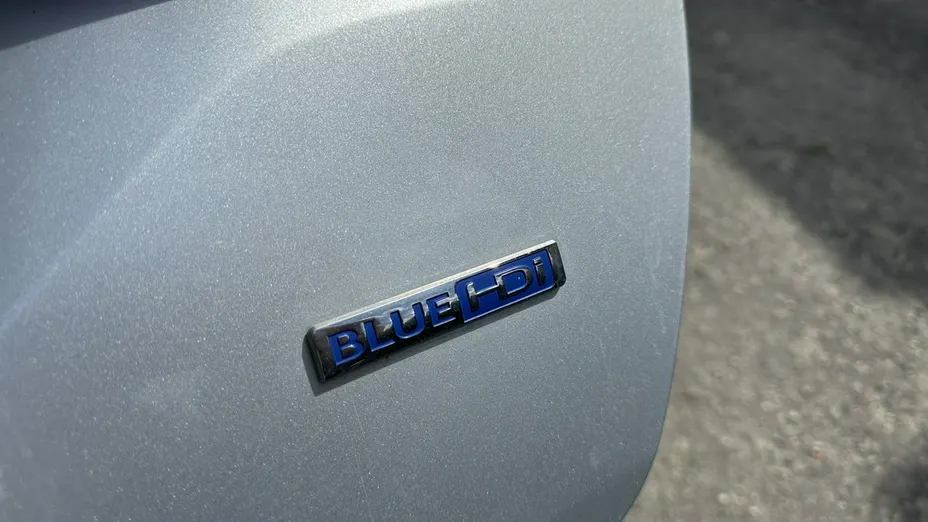 PEUGEOT 308 -