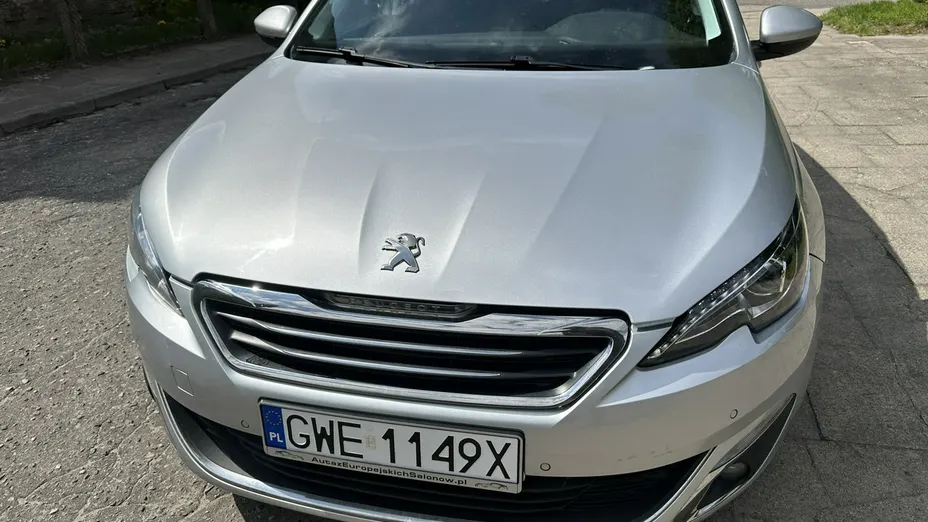 PEUGEOT 308 -