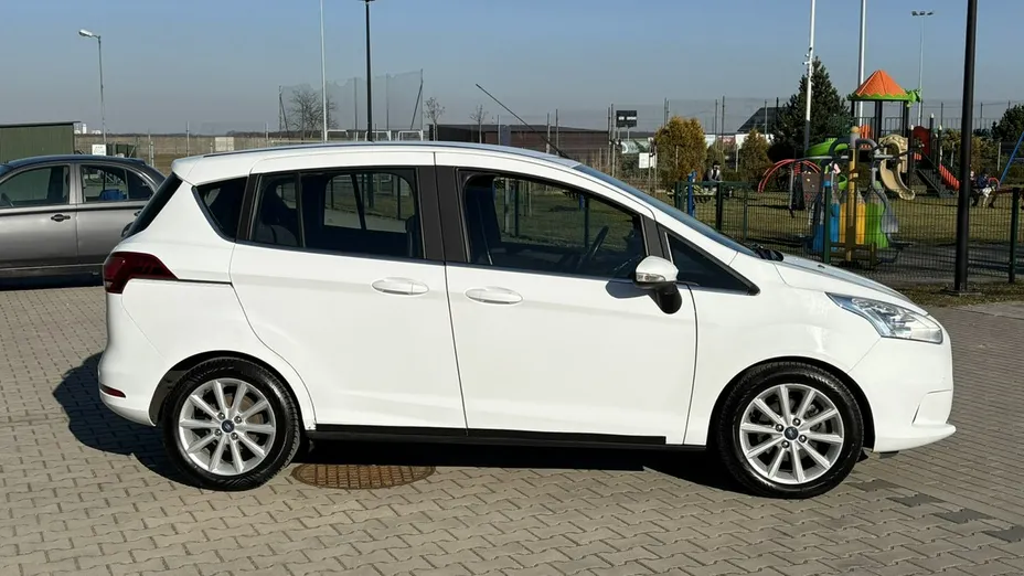 FORD B-MAX -