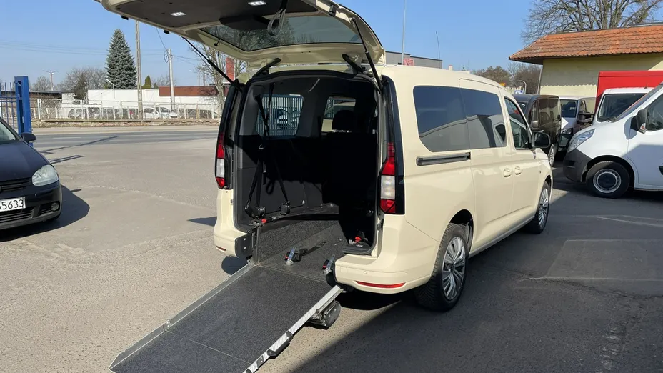 VOLKSWAGEN Caddy -