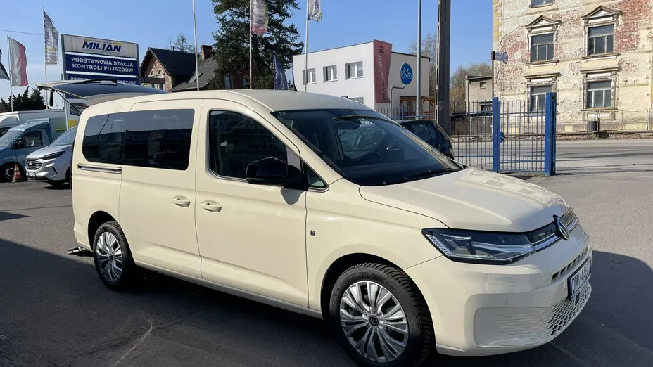 VOLKSWAGEN Caddy -