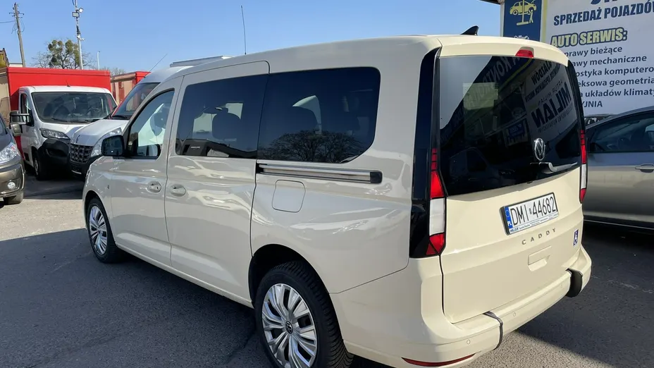VOLKSWAGEN Caddy -