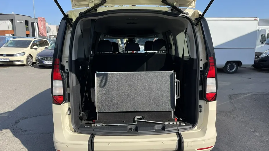 VOLKSWAGEN Caddy -