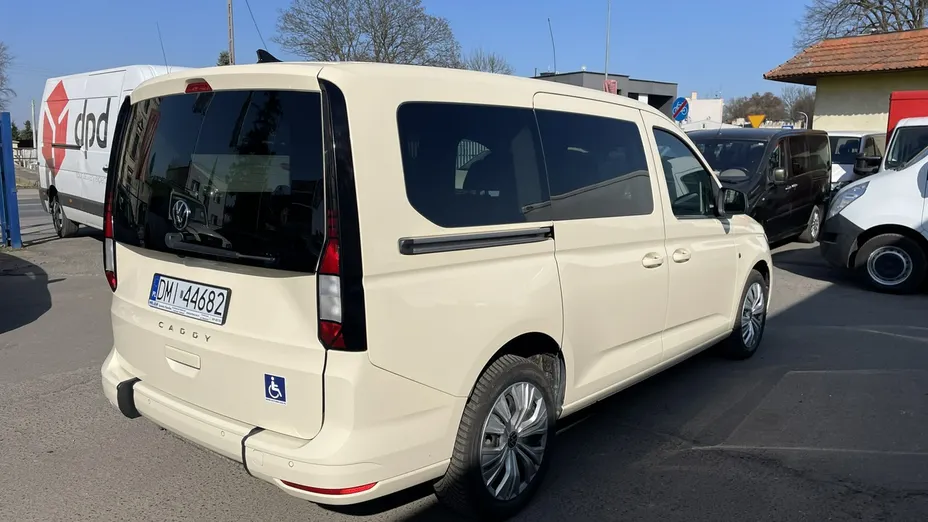 VOLKSWAGEN Caddy -