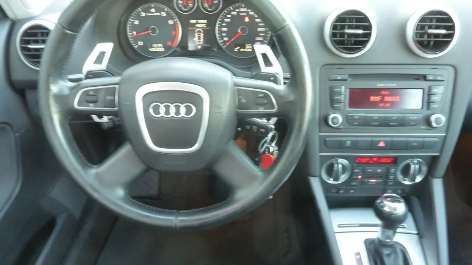 AUDI A3 -