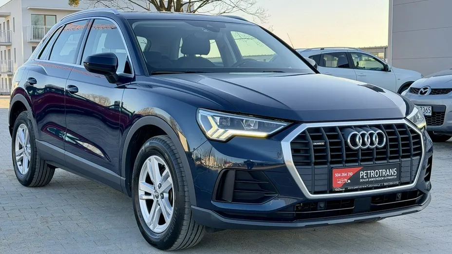 AUDI Q3 -