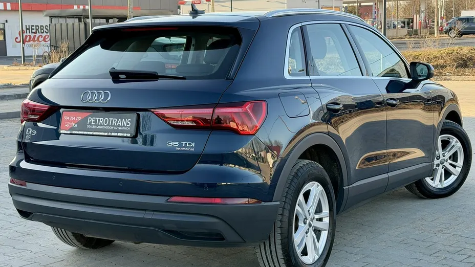 AUDI Q3 -