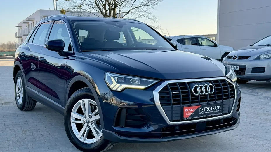 AUDI Q3 -