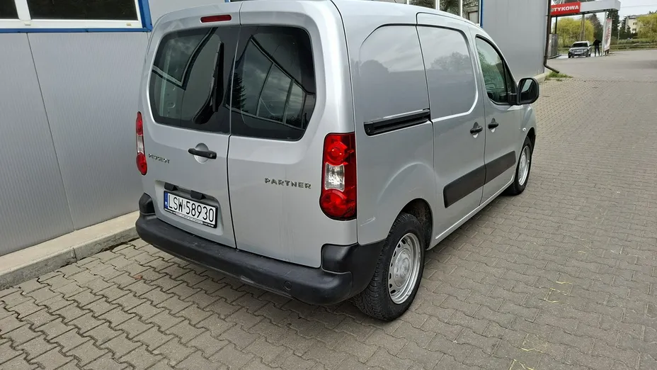 PEUGEOT Partner -