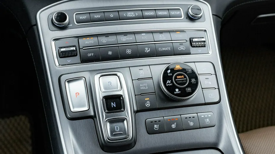 HYUNDAI Santa Fe -