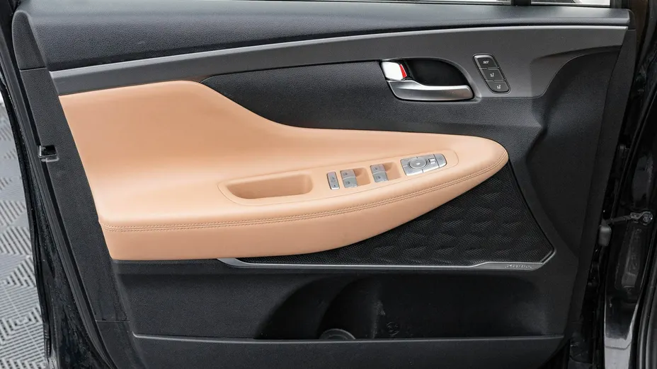 HYUNDAI Santa Fe -