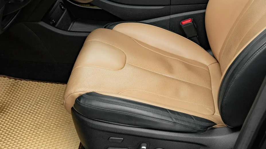 HYUNDAI Santa Fe -