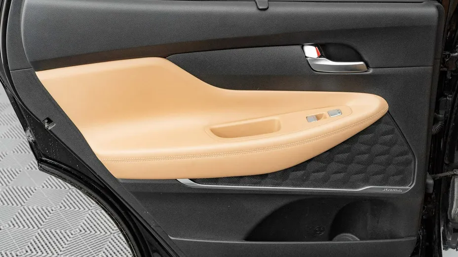 HYUNDAI Santa Fe -