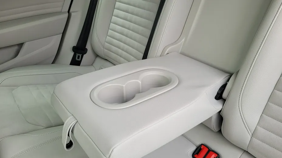 VOLKSWAGEN Passat -
