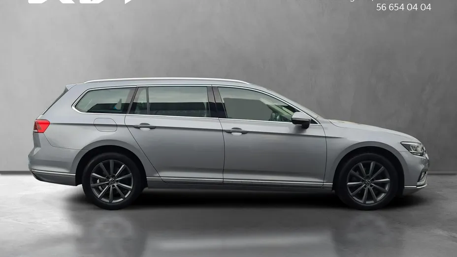 VOLKSWAGEN Passat -