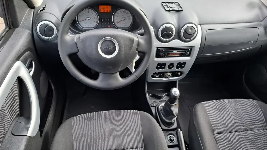 DACIA Sandero -