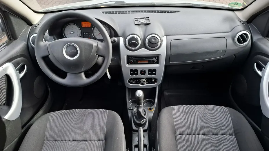 DACIA Sandero -