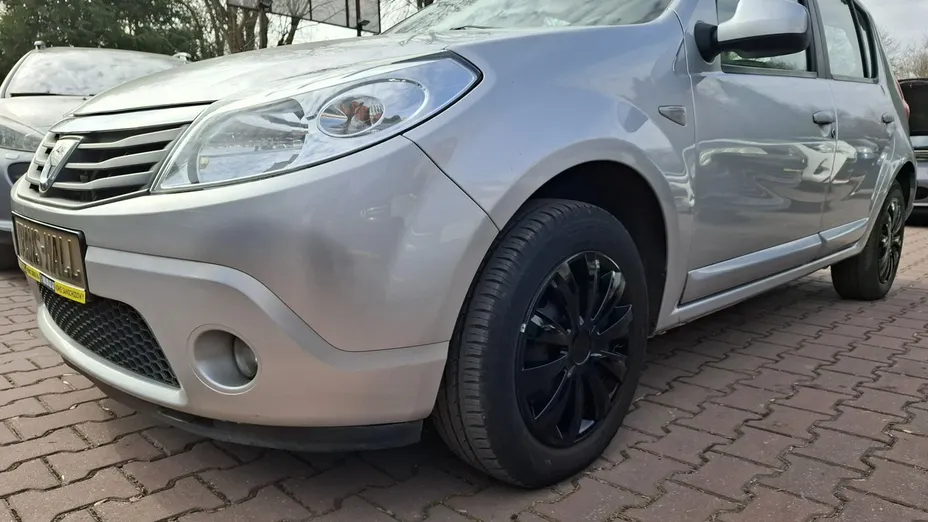 DACIA Sandero -