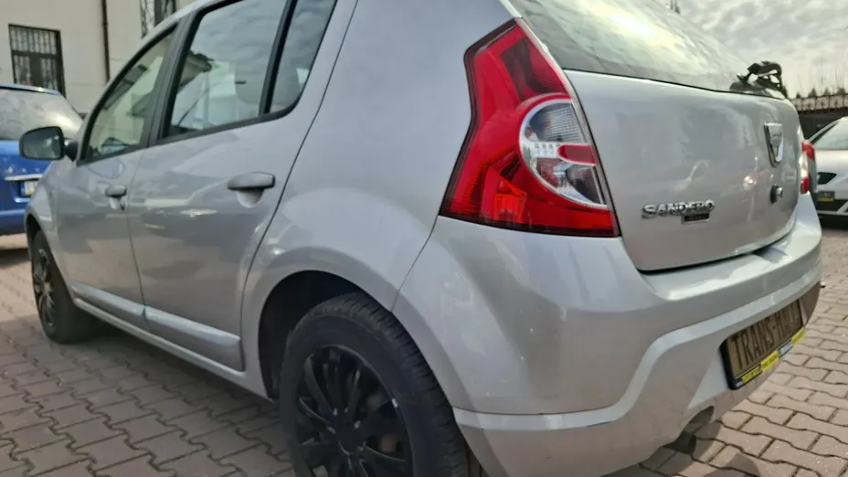 DACIA Sandero -
