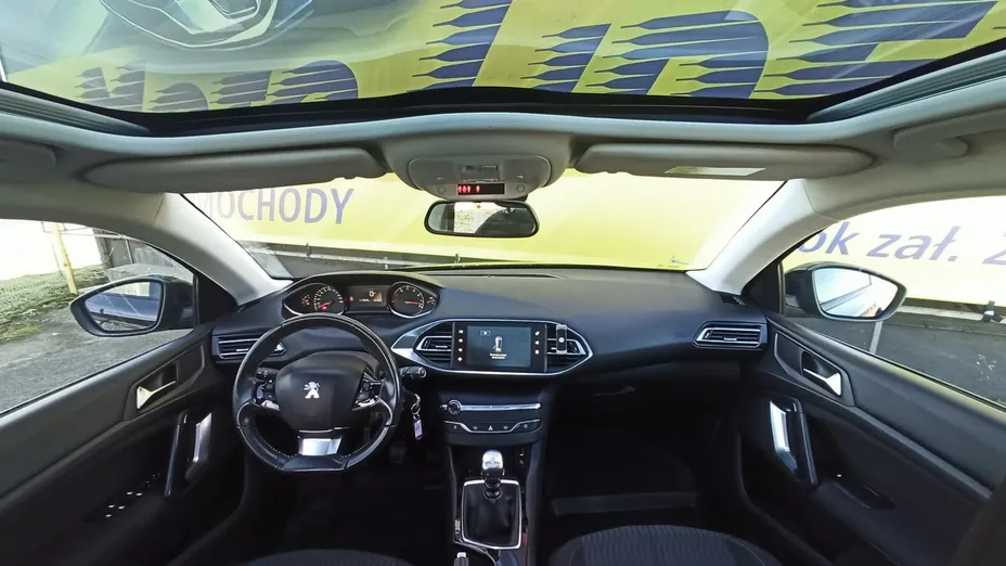 PEUGEOT 308 -