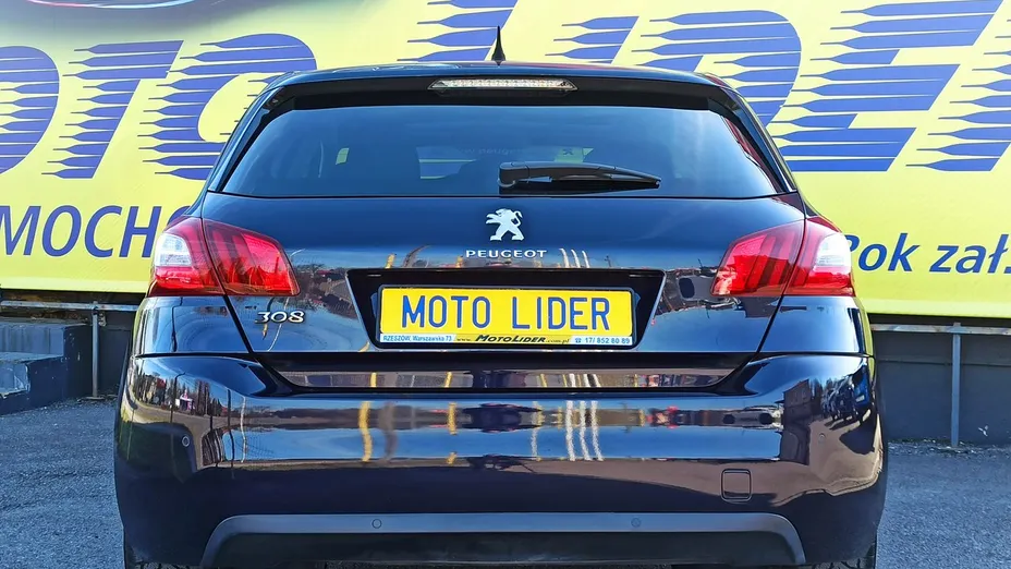 PEUGEOT 308 -