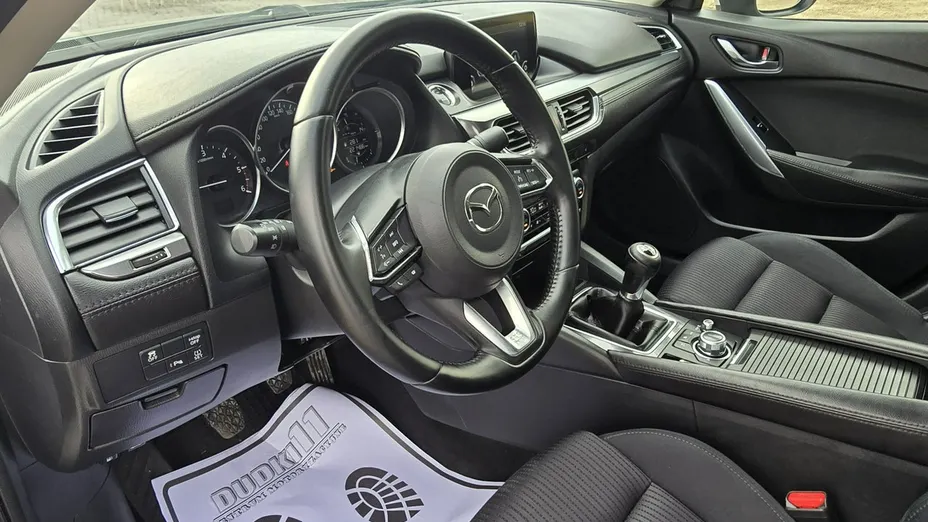 MAZDA 6 -