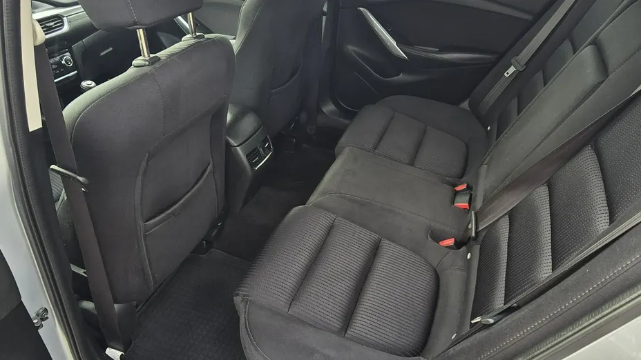 MAZDA 6 -