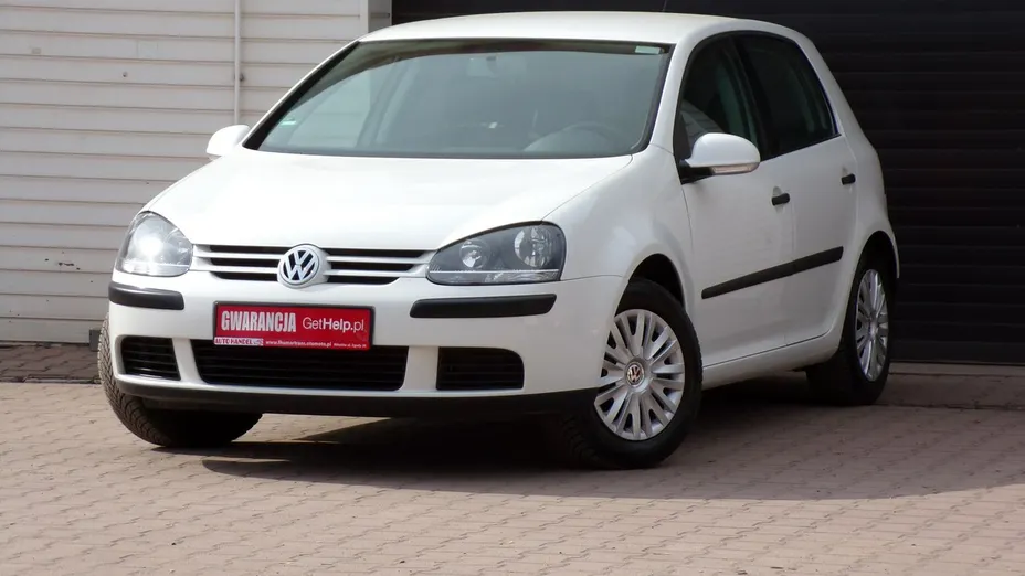 VOLKSWAGEN Golf -