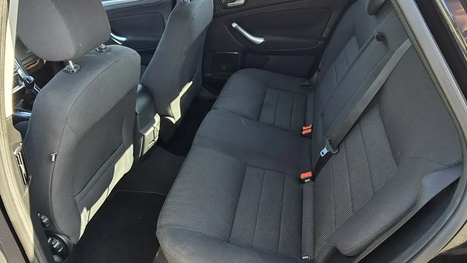 FORD Mondeo -