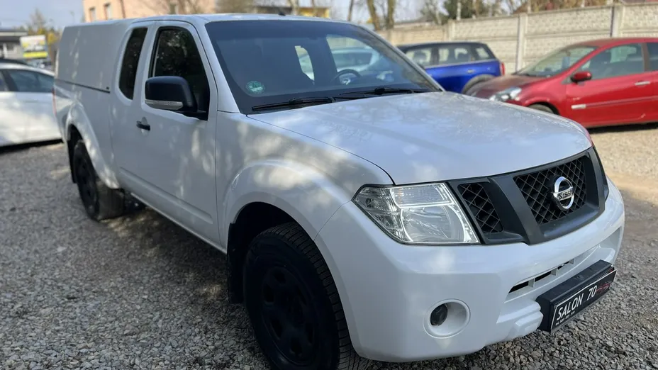 NISSAN Navara -