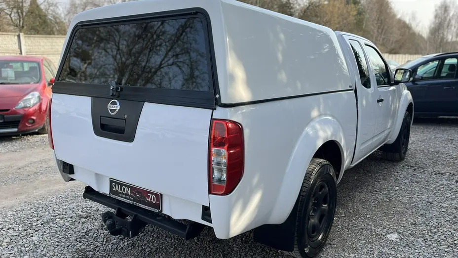 NISSAN Navara -