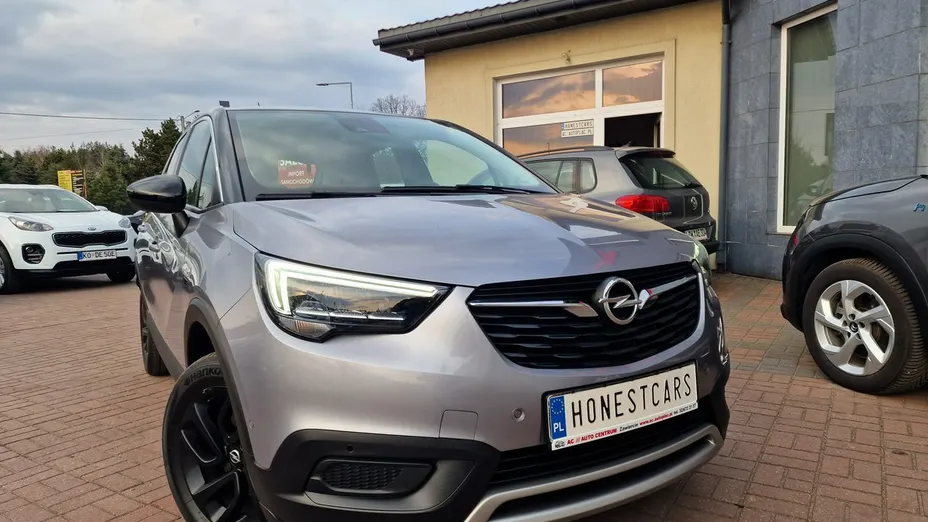 OPEL Crossland X -