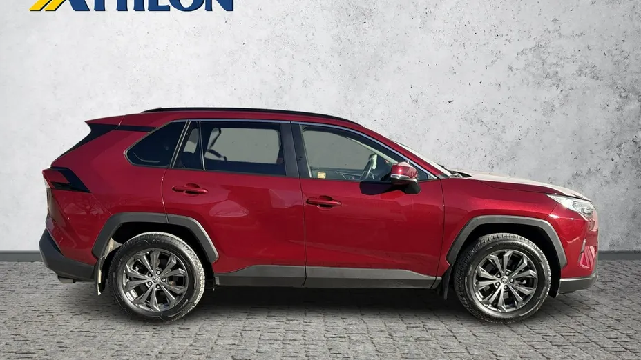 TOYOTA RAV4 -