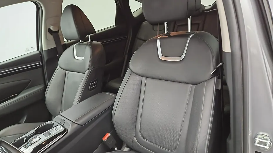 HYUNDAI Tucson -